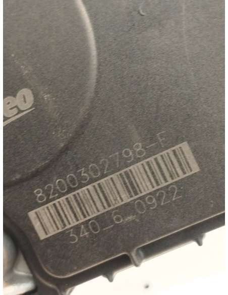 820884