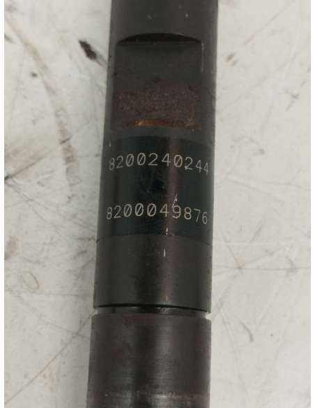 821147