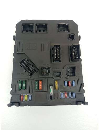 CAJA RELES / FUSIBLES - 822453 /...
