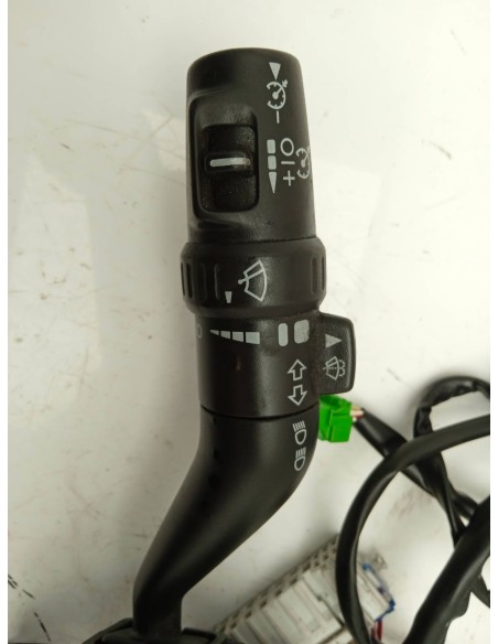 Recambio de mando luces para hummer h3 h3 referencia OEM IAM 173716  
