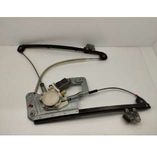 ELEVALUNAS DELANTERO...