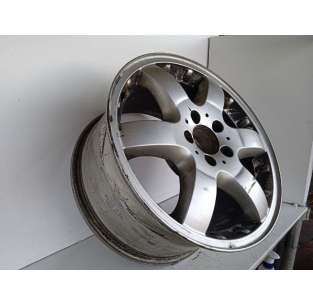 LLANTA MERCEDES-BENZ CLASE... 2