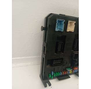 CAJA RELES / FUSIBLES... 2