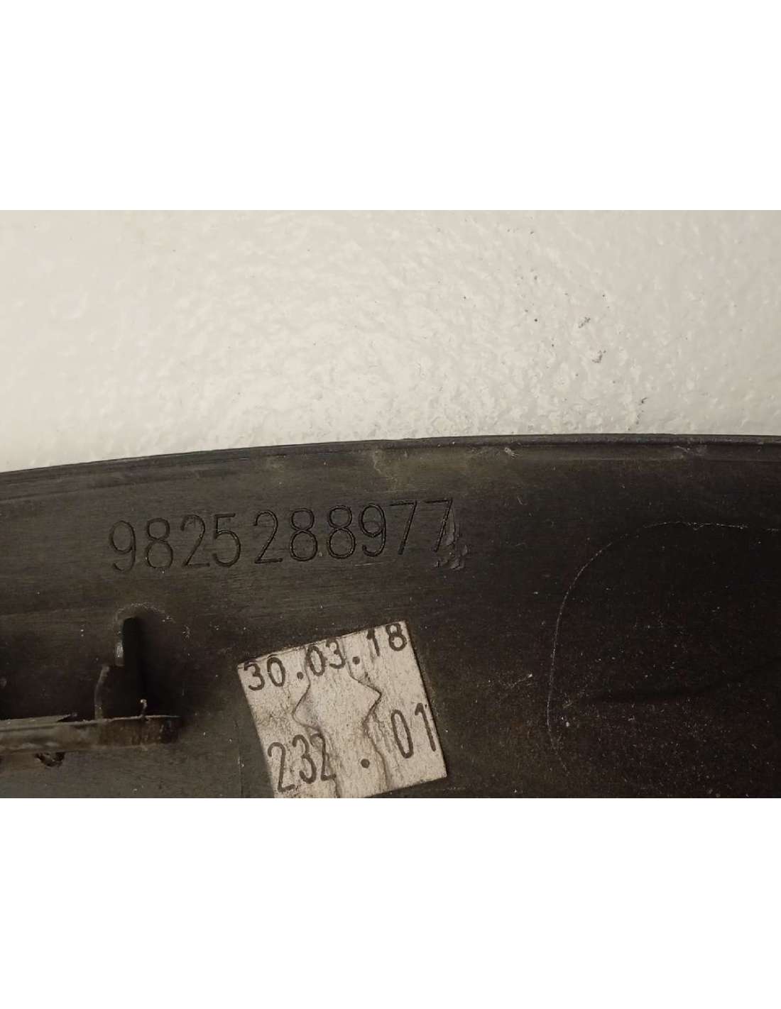 ALETIN DELANTERO IZQUIERDO PEUGEOT... ALETIN DELANTERO IZQUIERDO PEUGEOT...