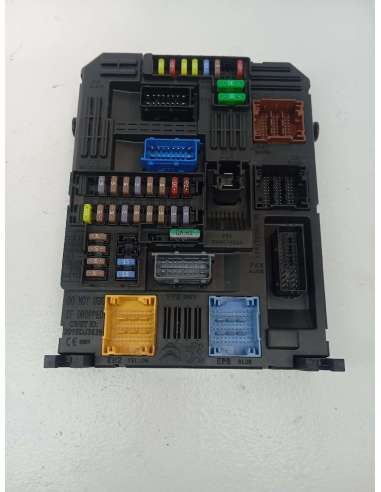 CAJA RELES / FUSIBLES PEUGEOT 3008 GT...