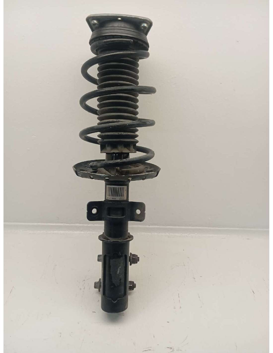 AMORTIGUADOR DELANTERO DERECHO... AMORTIGUADOR DELANTERO DERECHO...