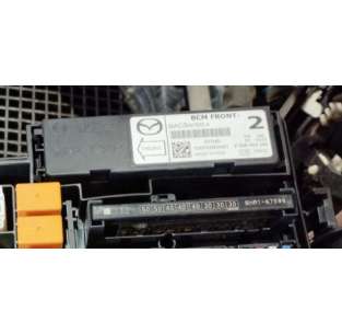 CAJA RELES / FUSIBLES MAZDA...