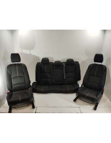 JUEGO ASIENTOS COMPLETO MAZDA 3...