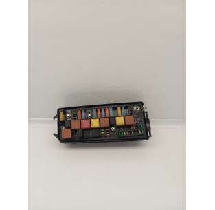 CAJA RELES / FUSIBLES SAAB...