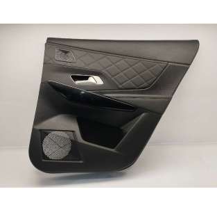 GUARNECIDO PUERTA TRASERA...