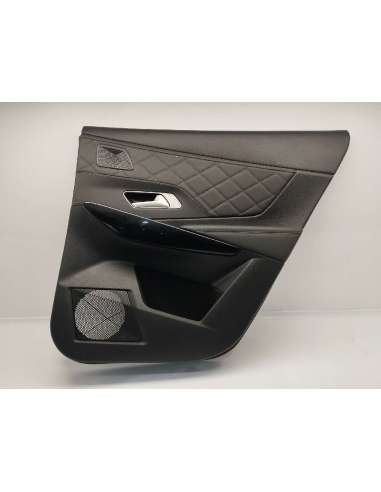 GUARNECIDO PUERTA TRASERA DERECHA -...