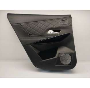 GUARNECIDO PUERTA TRASERA...