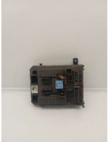 CAJA RELES / FUSIBLES - 824504 /...