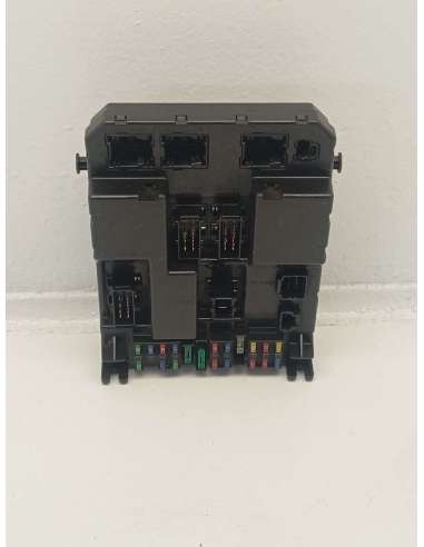 CAJA RELES / FUSIBLES - 824668 /...