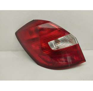 PILOTO TRASERO IZQUIERDO -...