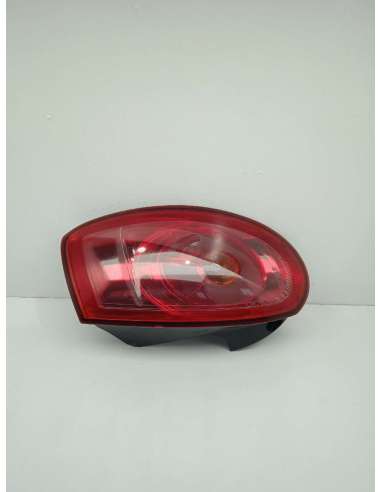 PILOTO TRASERO DERECHO - 825062 /...