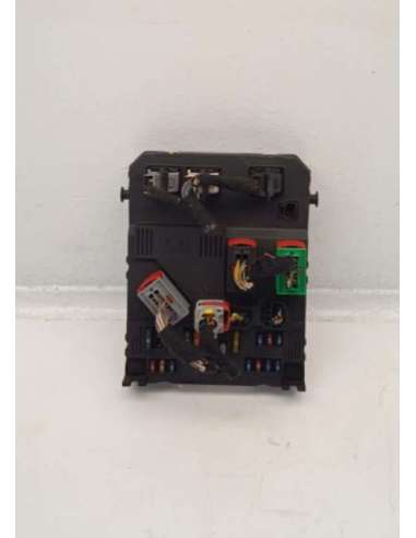 CAJA RELES / FUSIBLES - 825160 /...