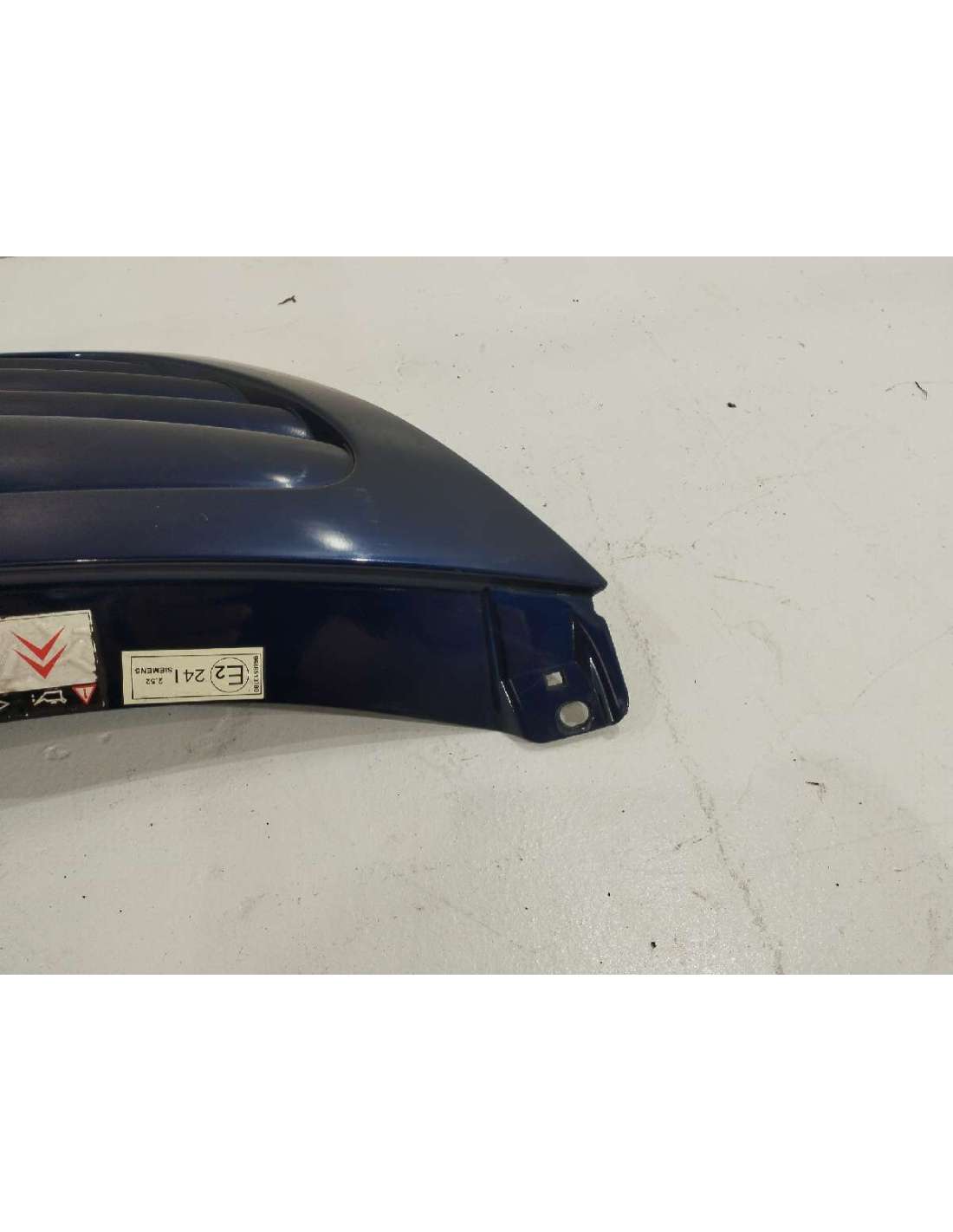 REJILLA DELANTERA CITROEN C3 1.4 HDi... REJILLA DELANTERA CITROEN C3 1.4 HDi...