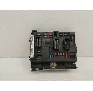 CAJA RELES / FUSIBLES...