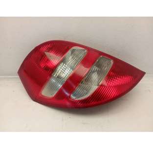 PILOTO TRASERO IZQUIERDO...