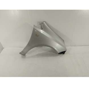 ALETA DELANTERA DERECHA...