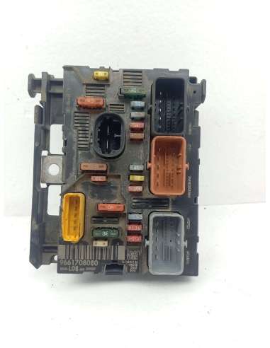 CAJA RELES / FUSIBLES - 825926 /...