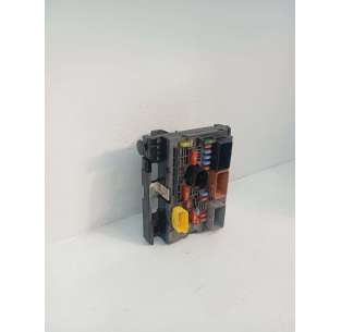 CAJA RELES / FUSIBLES... 2