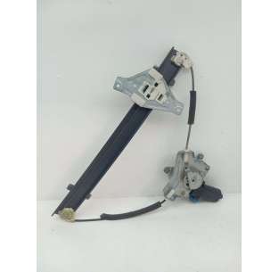 ELEVALUNAS DELANTERO...