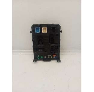 CAJA RELES / FUSIBLES...