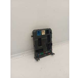 CAJA RELES / FUSIBLES... 2