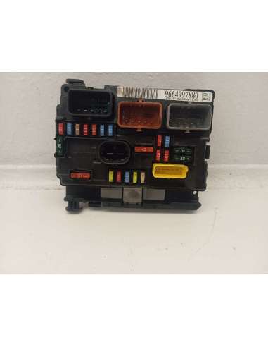 CAJA RELES / FUSIBLES PEUGEOT 207...