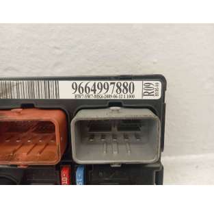 CAJA RELES / FUSIBLES... 2