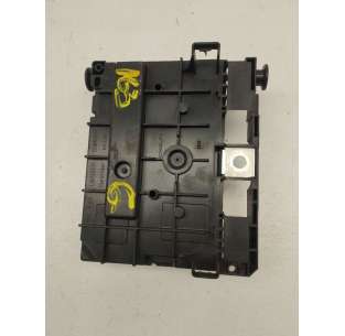 CAJA RELES / FUSIBLES... 2