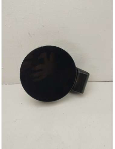 TAPA EXTERIOR COMBUSTIBLE KIA CARENS...