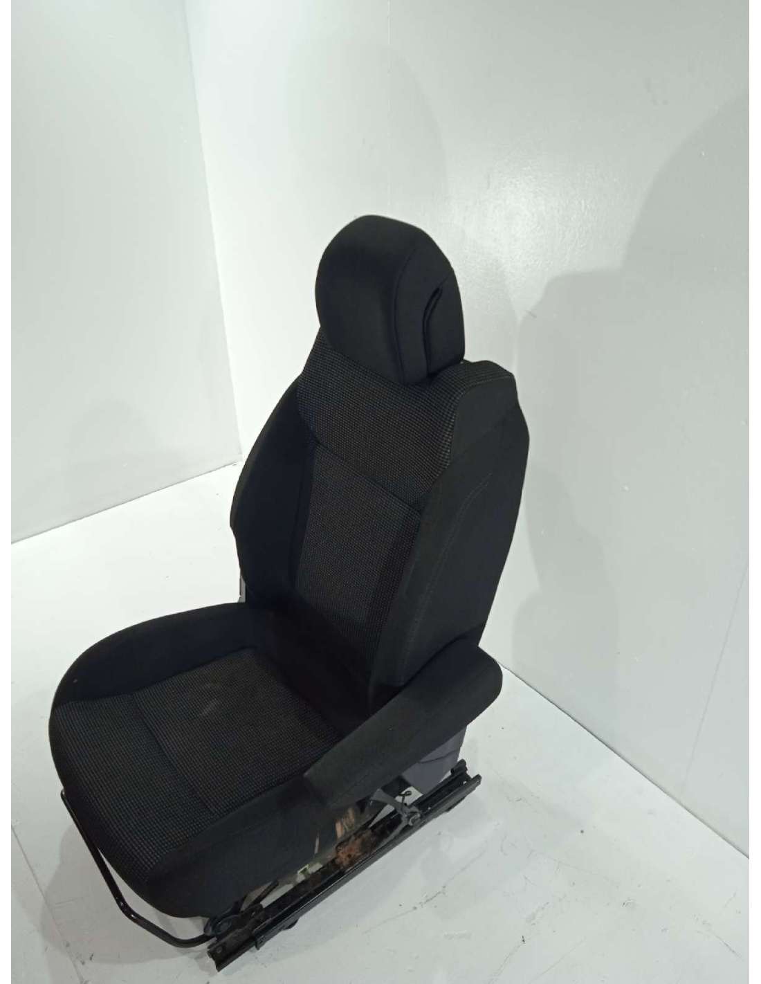 ASIENTO DELANTERO DERECHO PEUGEOT... ASIENTO DELANTERO DERECHO PEUGEOT...