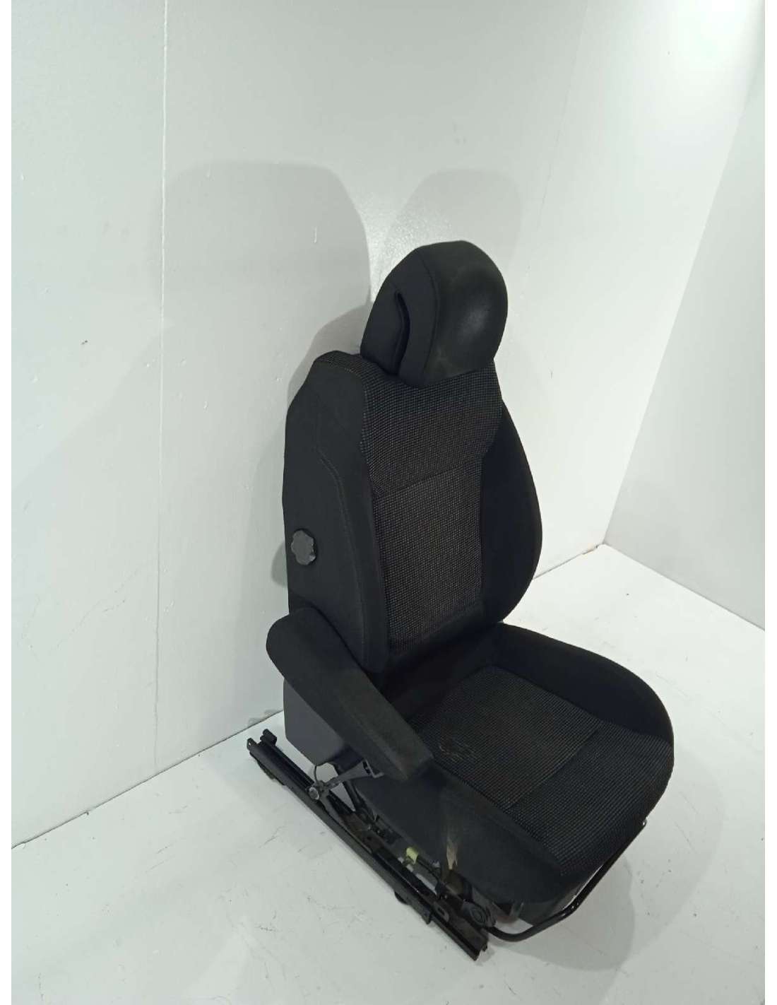 ASIENTO DELANTERO IZQUIERDO PEUGEOT... ASIENTO DELANTERO IZQUIERDO PEUGEOT...