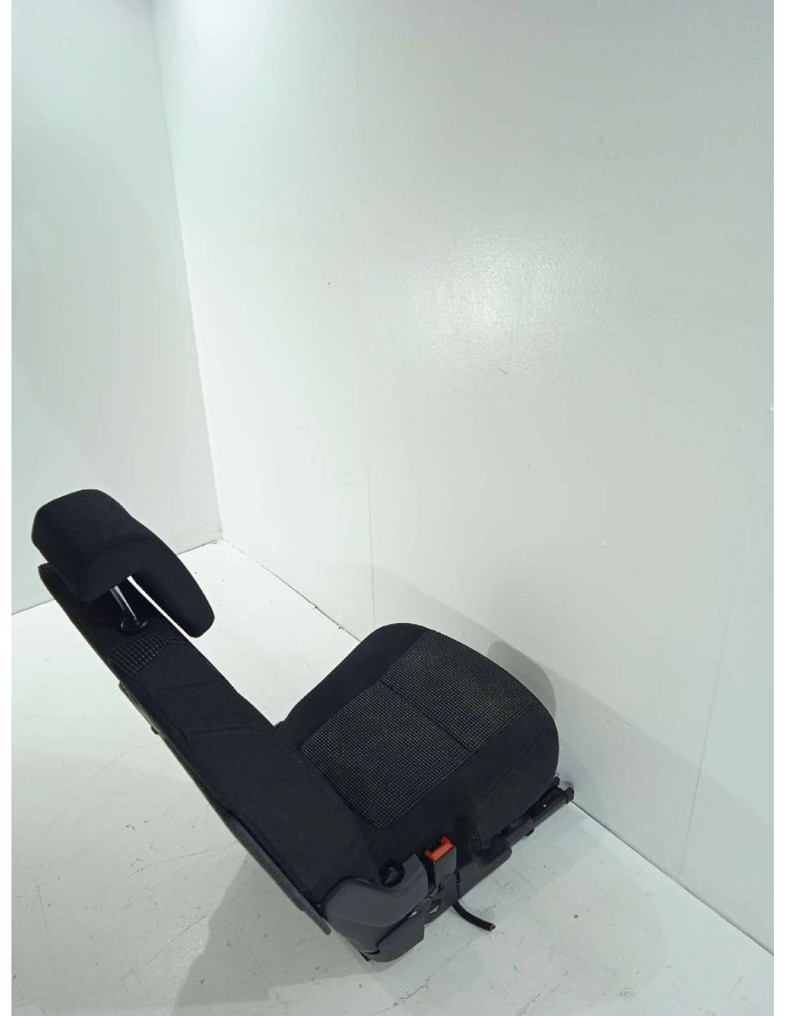 ASIENTOS TRASERO DERECHO PEUGEOT 5008... ASIENTOS TRASERO DERECHO PEUGEOT 5008...