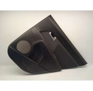 GUARNECIDO PUERTA TRASERA...