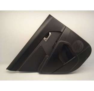 GUARNECIDO PUERTA TRASERA...