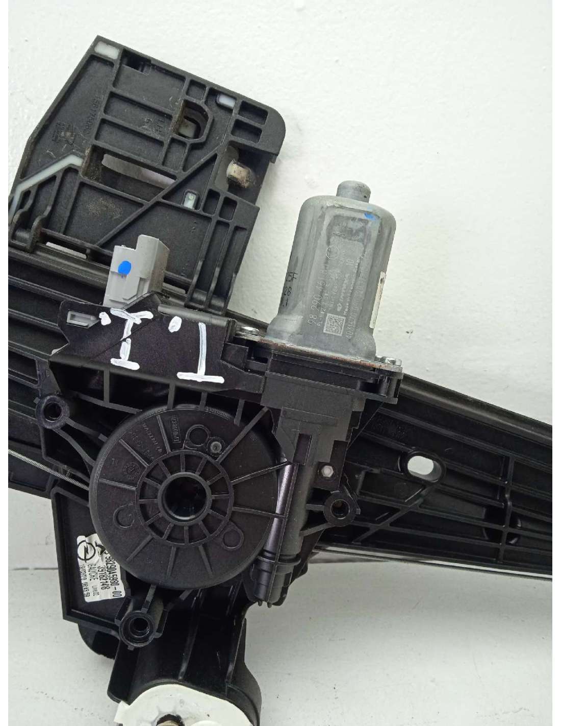 ELEVALUNAS TRASERO IZQUIERDO - 827547... ELEVALUNAS TRASERO IZQUIERDO - 827547...