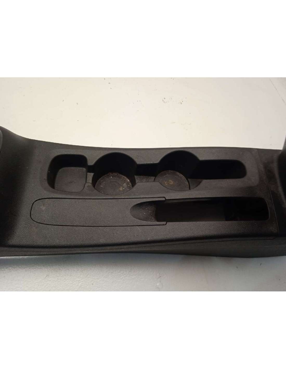 APOYABRAZOS CENTRAL OPEL CORSA F... APOYABRAZOS CENTRAL OPEL CORSA F...