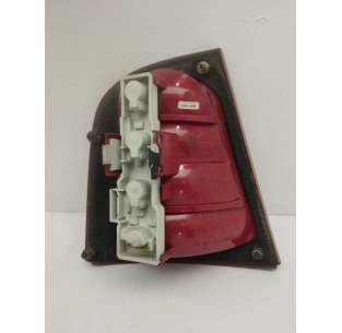 PILOTO TRASERO DERECHO... 2