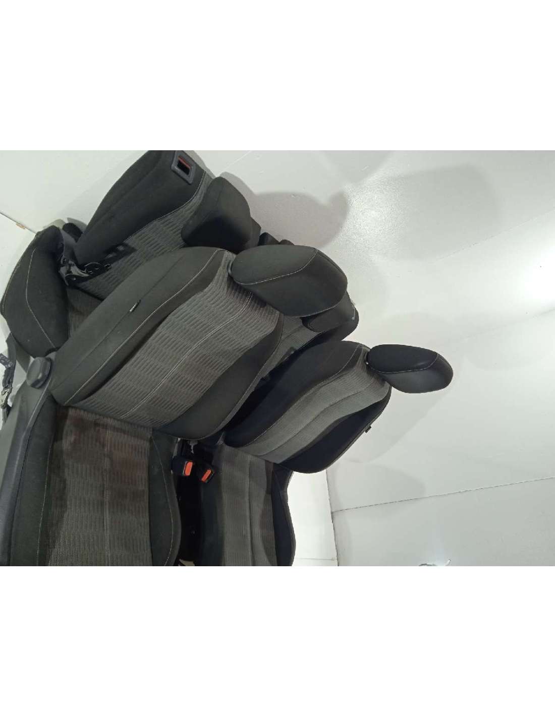 JUEGO ASIENTOS COMPLETO OPEL CORSA F... JUEGO ASIENTOS COMPLETO OPEL CORSA F...