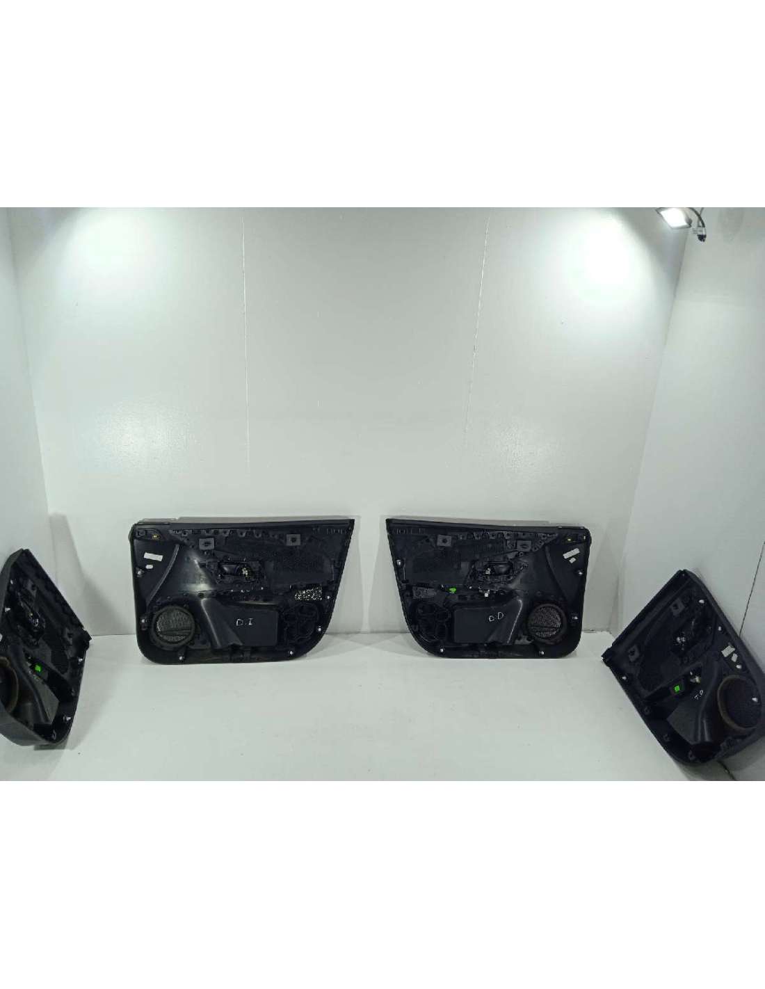 JUEGO ASIENTOS COMPLETO OPEL CORSA F... JUEGO ASIENTOS COMPLETO OPEL CORSA F...