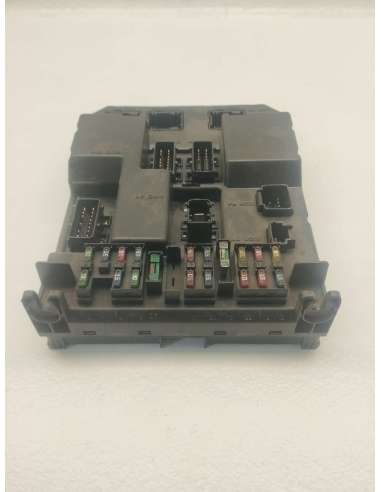 CAJA RELES / FUSIBLES - 828004 /...