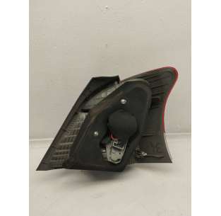 PILOTO TRASERO IZQUIERDO... 2