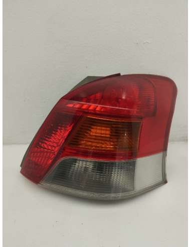 PILOTO TRASERO DERECHO TOYOTA YARIS...