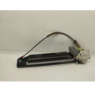 ELEVALUNAS TRASERO DERECHO...