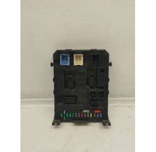 CAJA RELES / FUSIBLES...