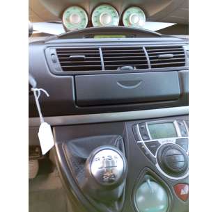 peugeot 807 del año 2003 2